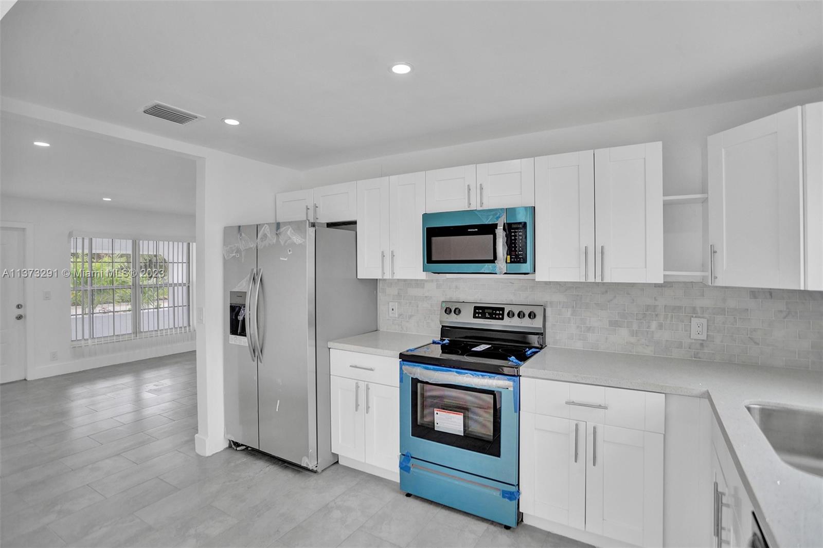 NORTH ANDREWS TERRACE FIR - Residential