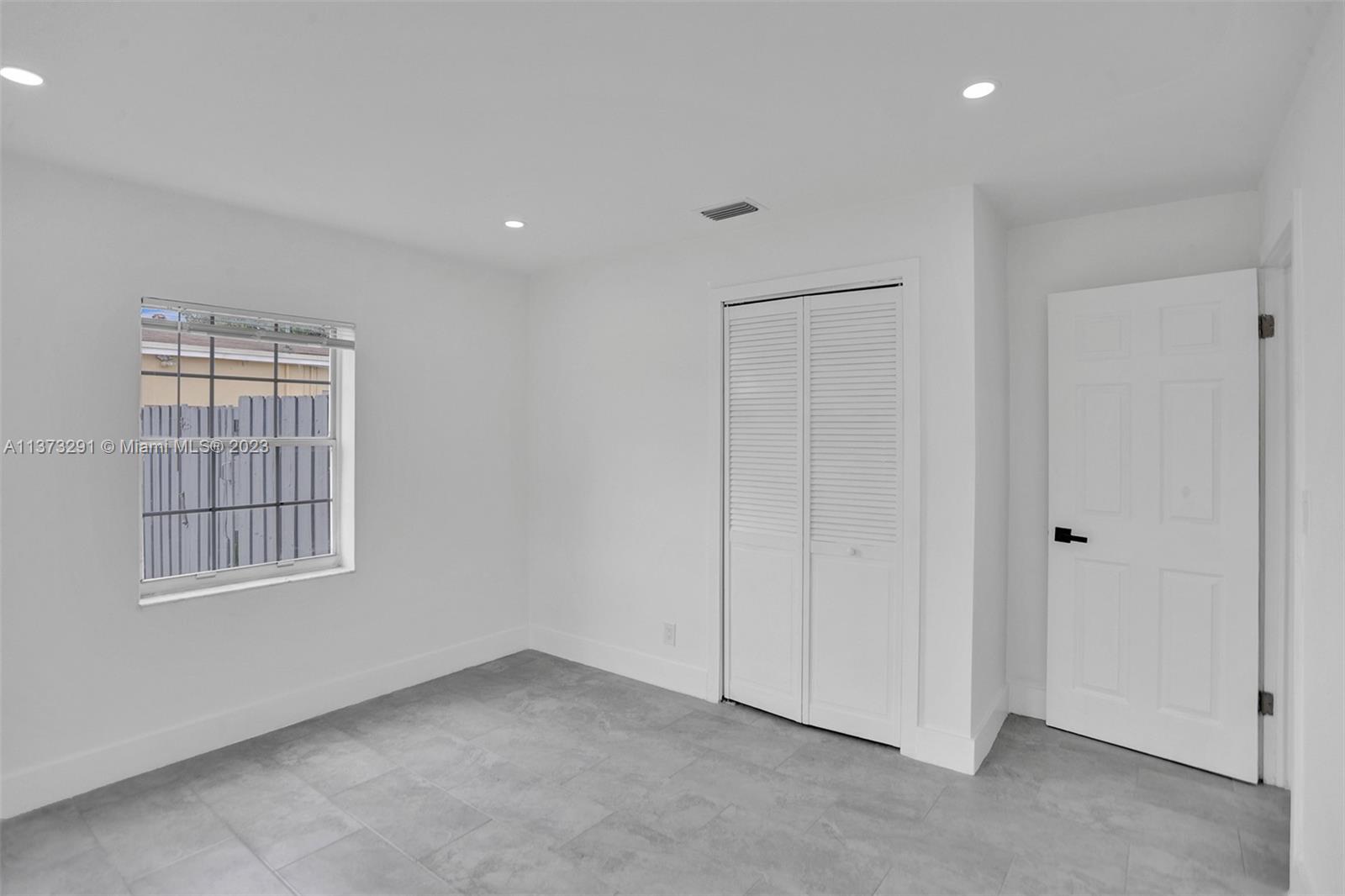NORTH ANDREWS TERRACE FIR - Residential