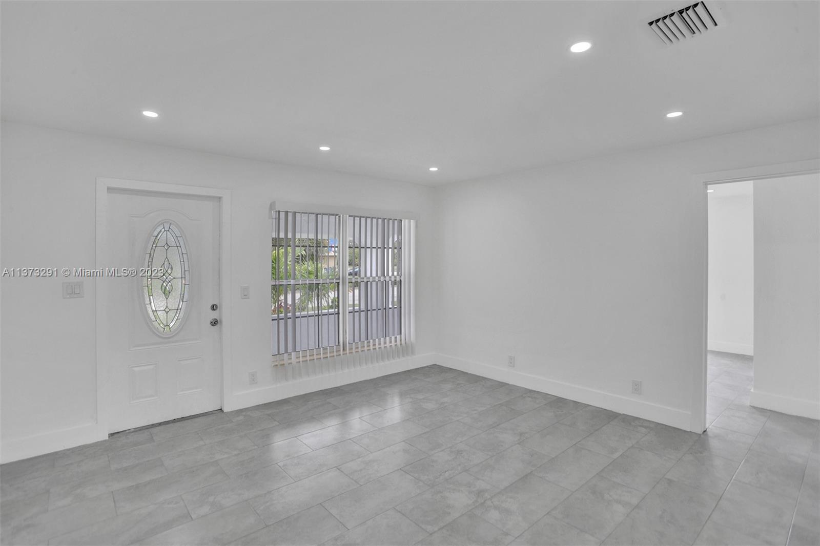 NORTH ANDREWS TERRACE FIR - Residential