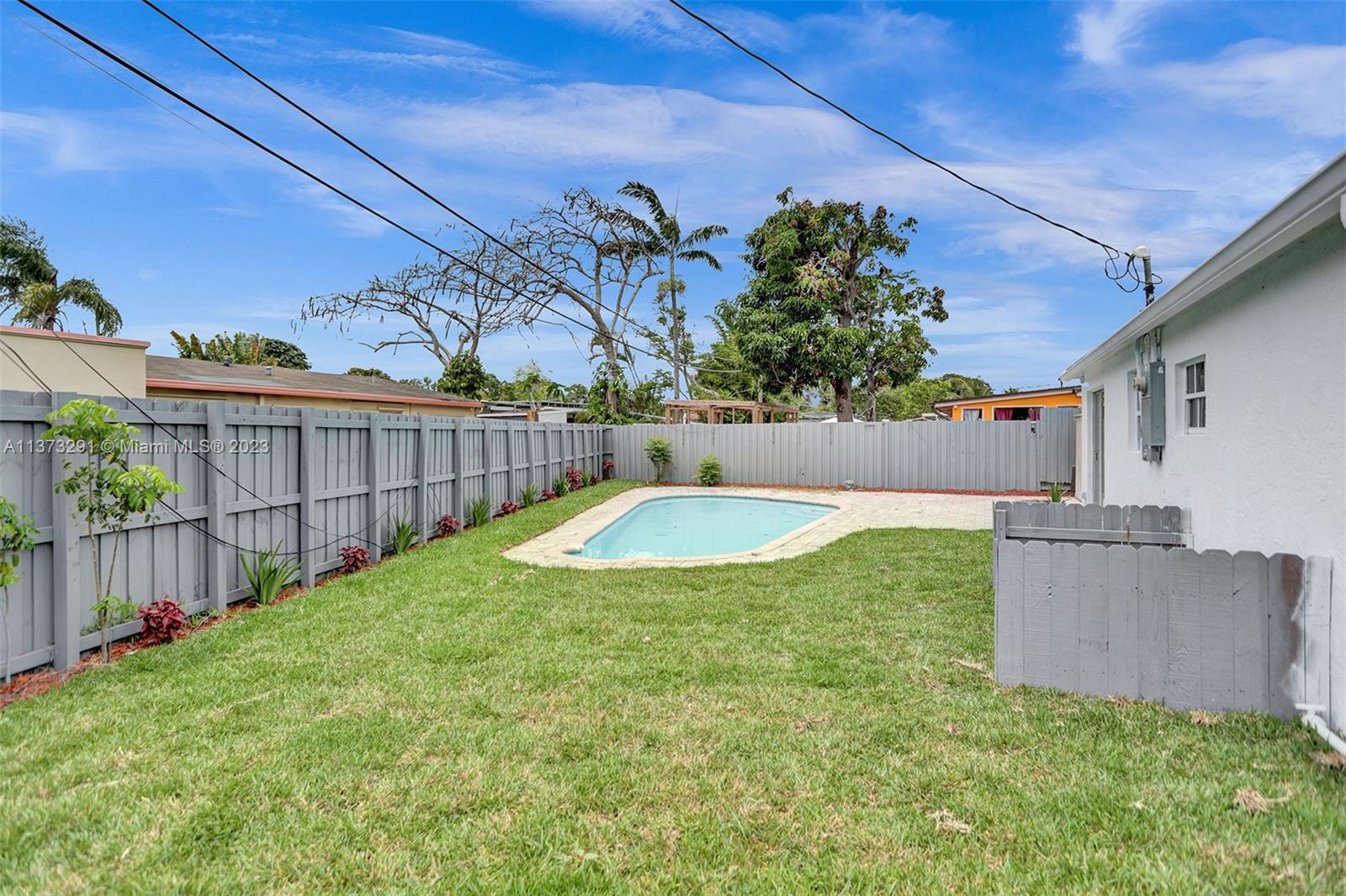 NORTH ANDREWS TERRACE FIR - Residential