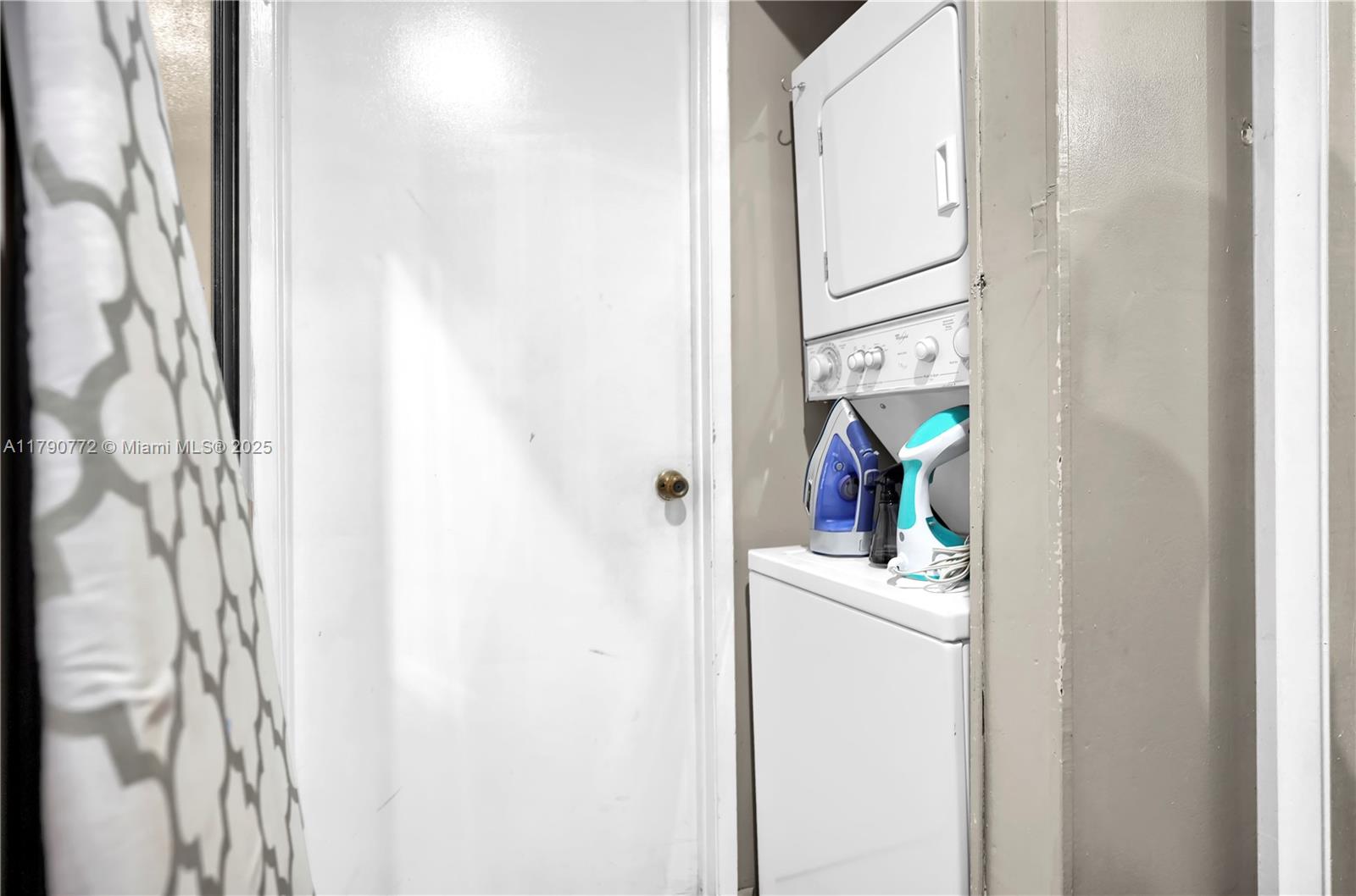 MELROSE TOWNHOMES CONDO - Residential