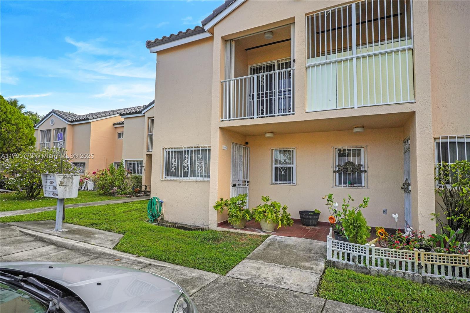 MELROSE TOWNHOMES CONDO - Residential