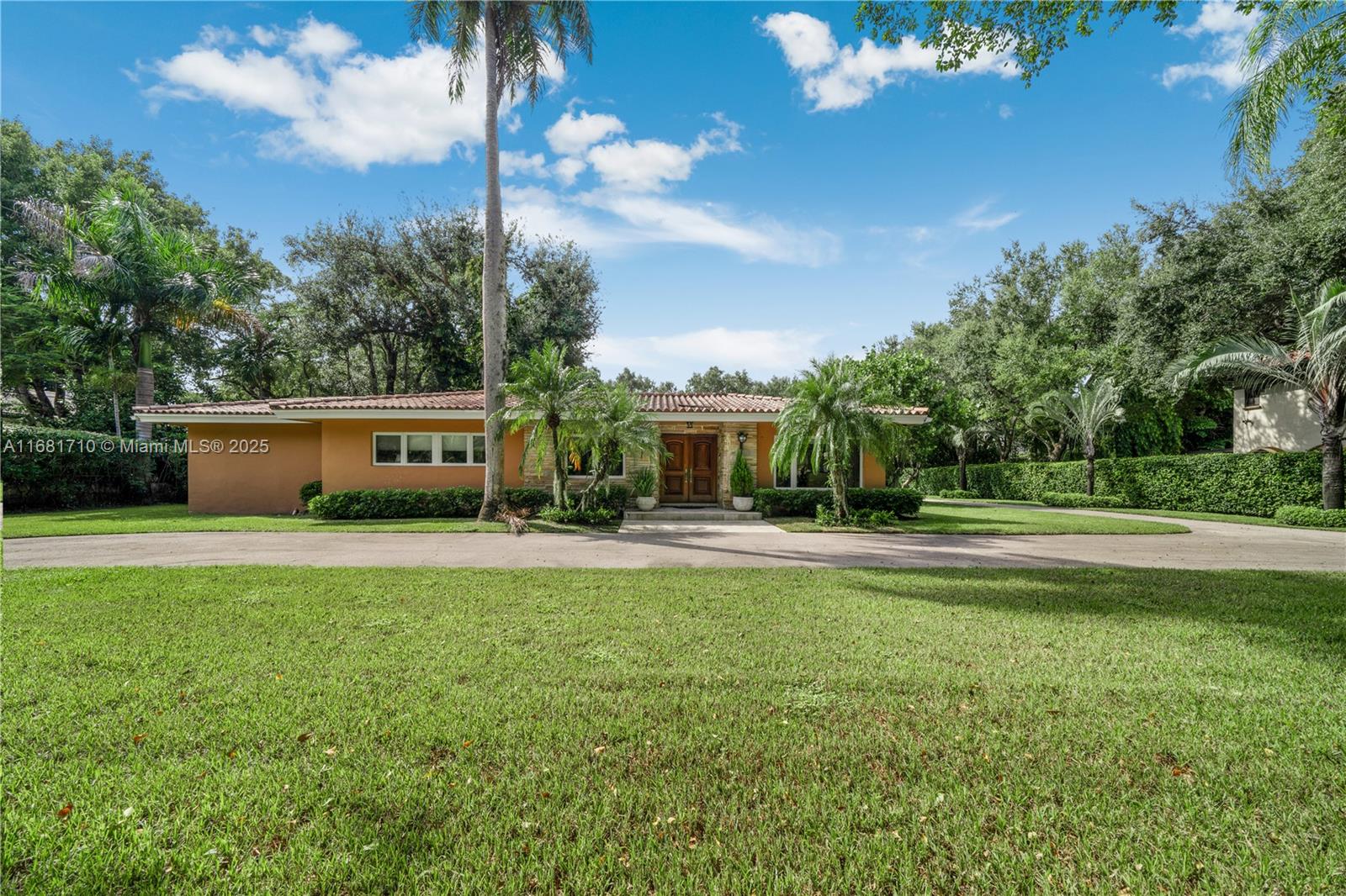 CORAL GABLES BISC BAY SEC - Residential