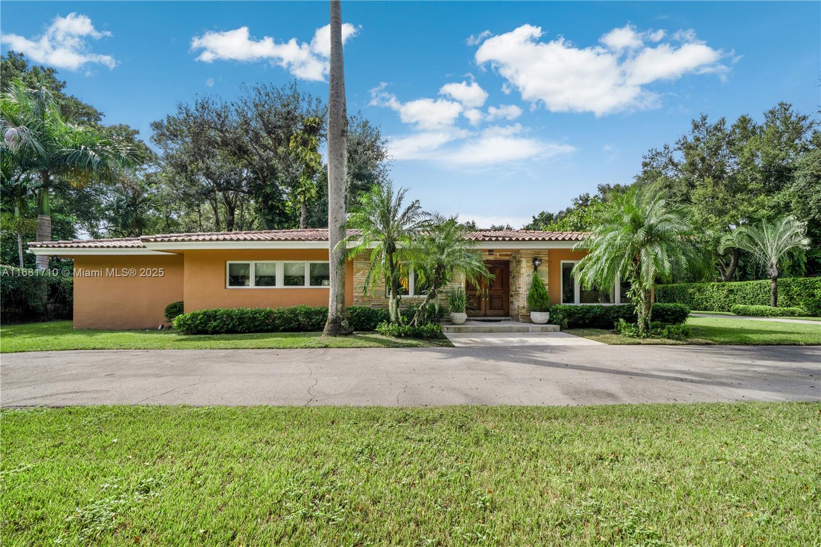 CORAL GABLES BISC BAY SEC - Residential