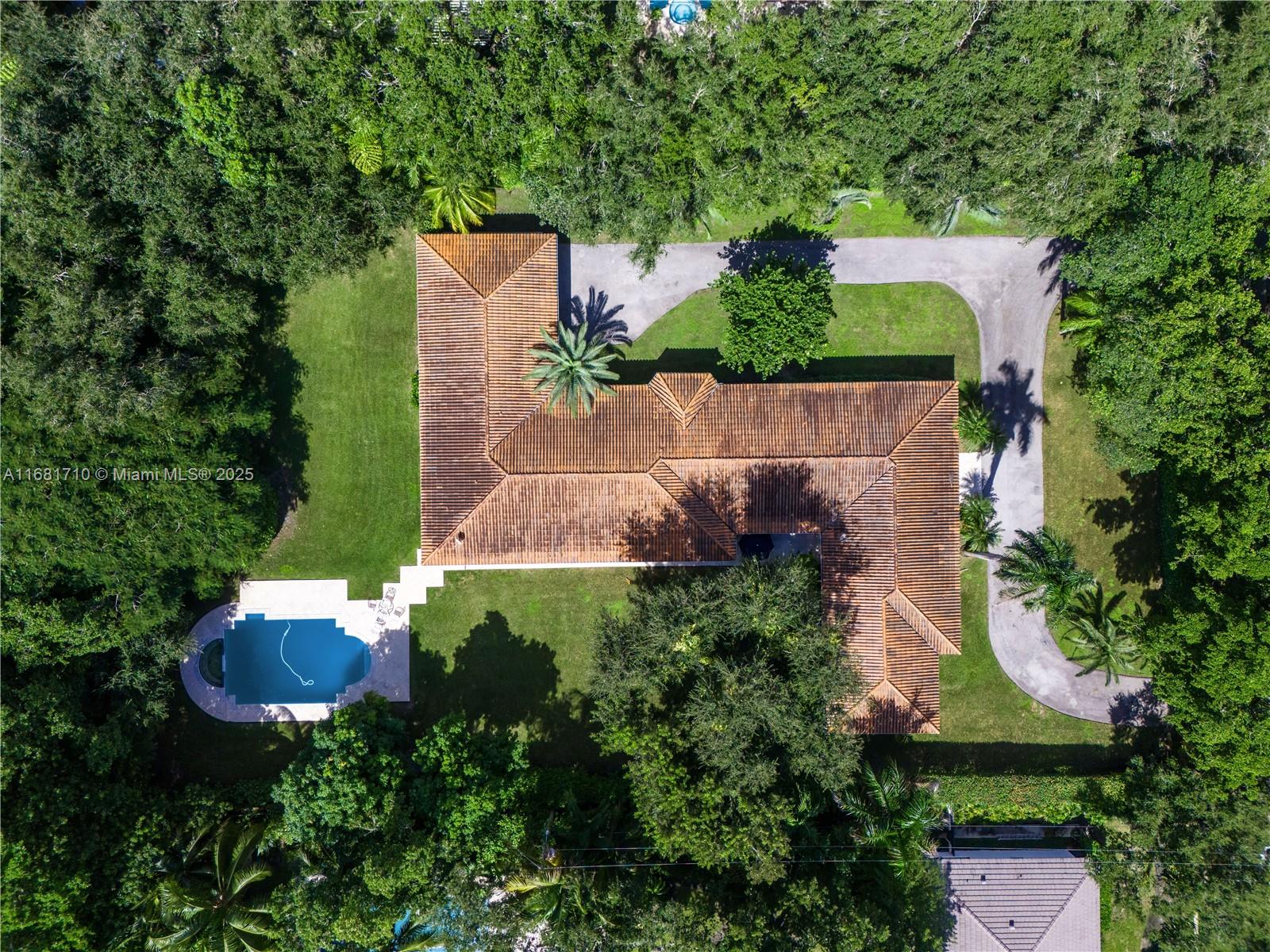 CORAL GABLES BISC BAY SEC - Residential