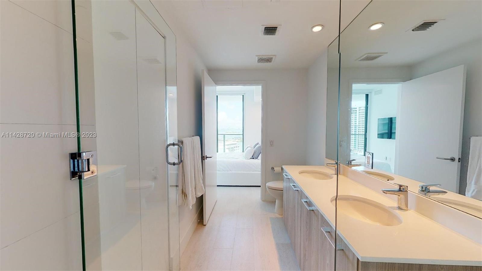 PARAISO BAYVIEWS CONDO - Residential Lease