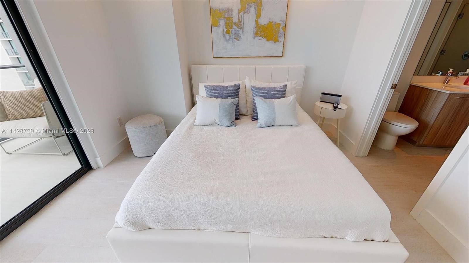 PARAISO BAYVIEWS CONDO - Residential Lease