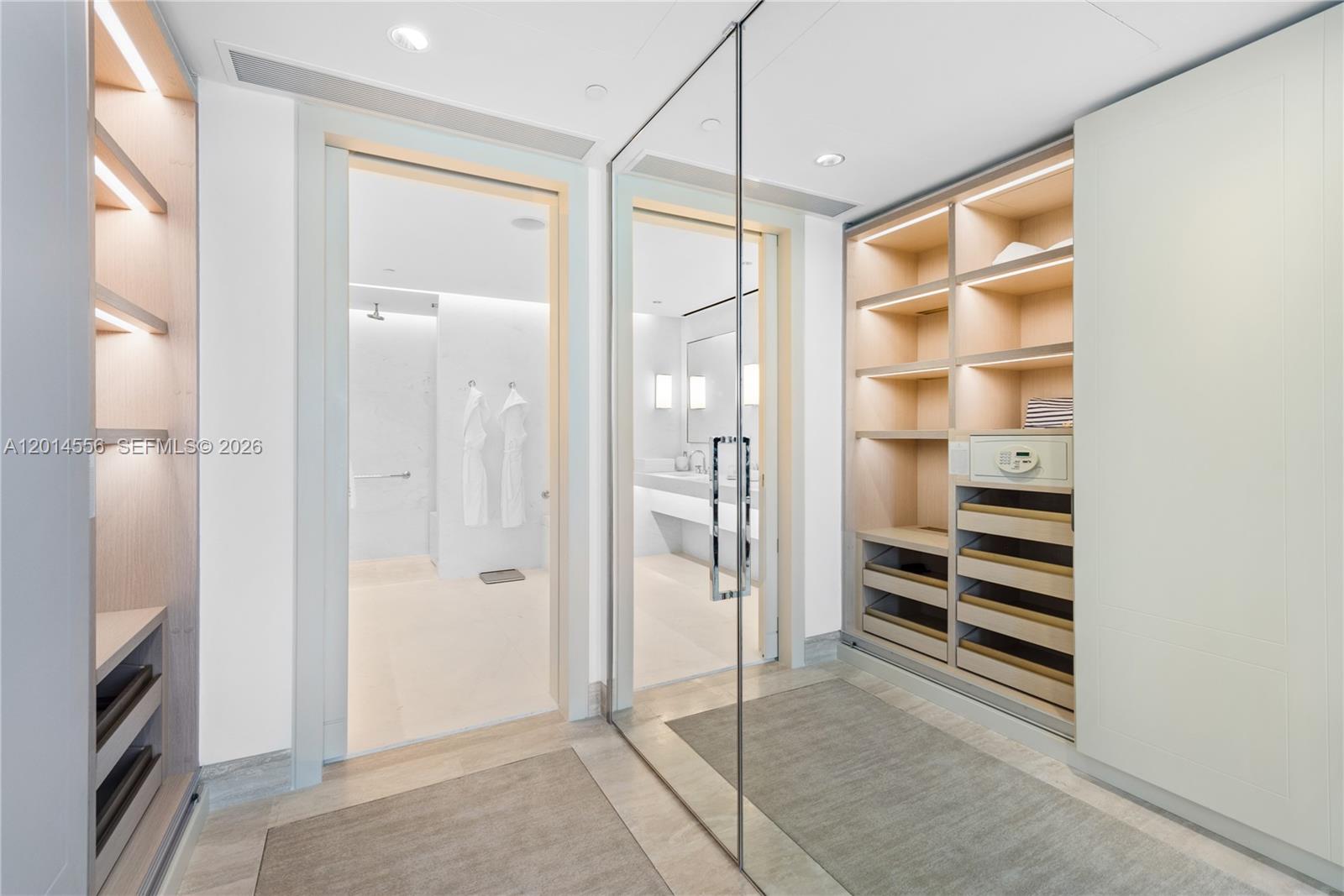 SURF CLUB CONDO - Residential