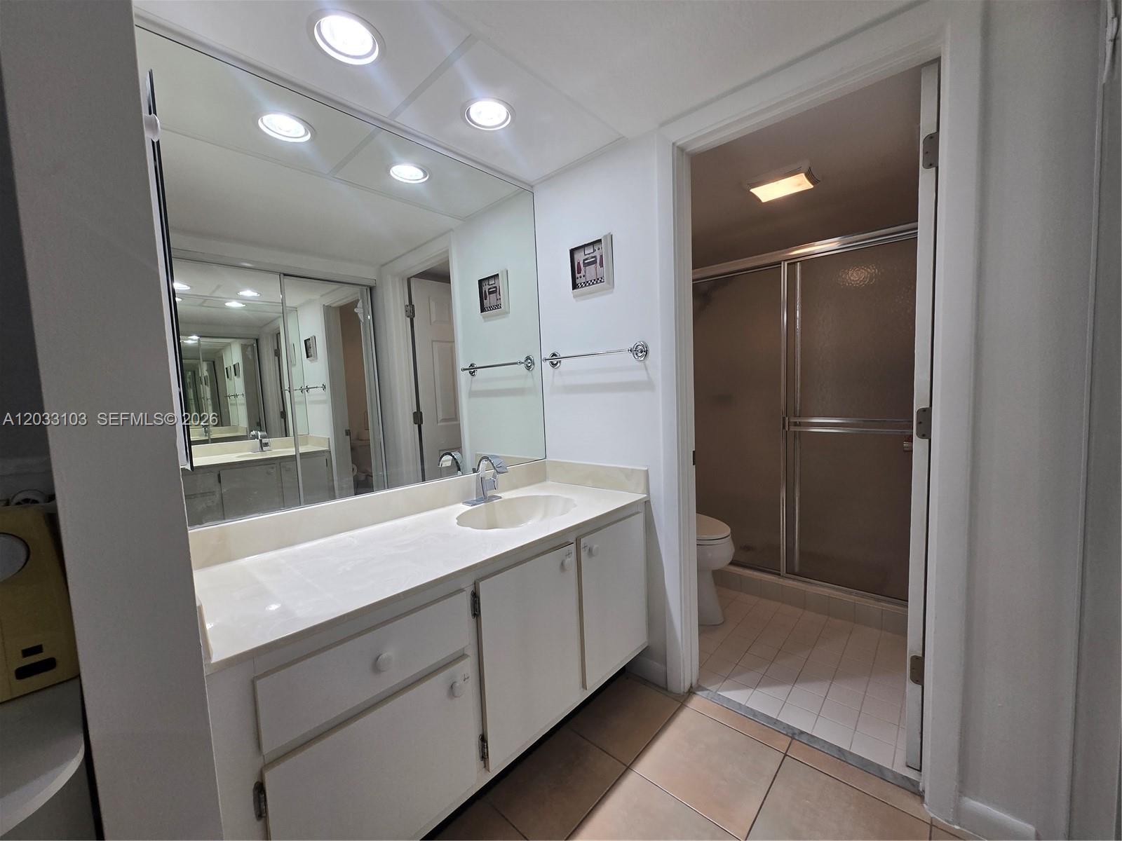 KEYS GATE CONDO NO SIX - Residential