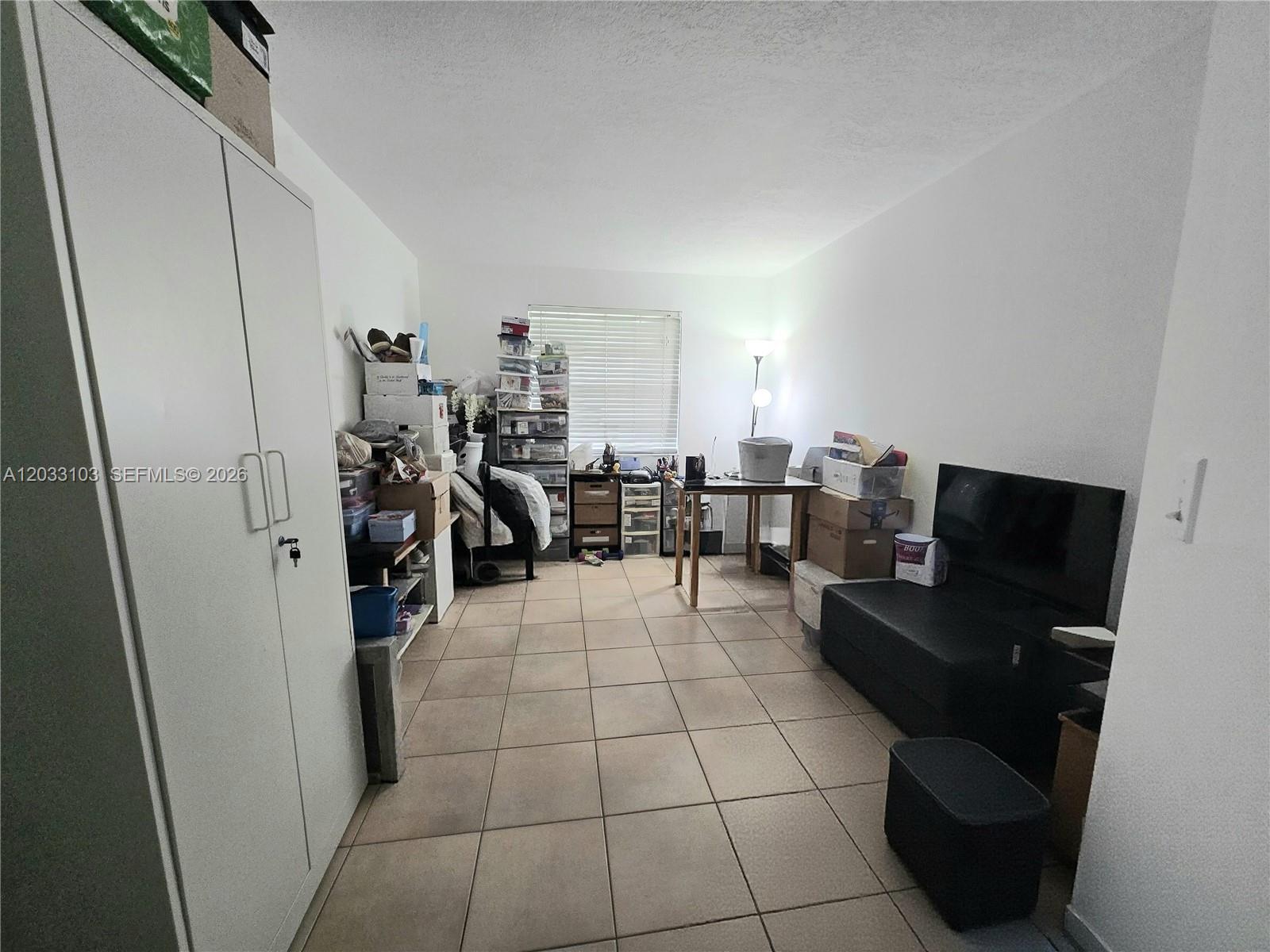 KEYS GATE CONDO NO SIX - Residential