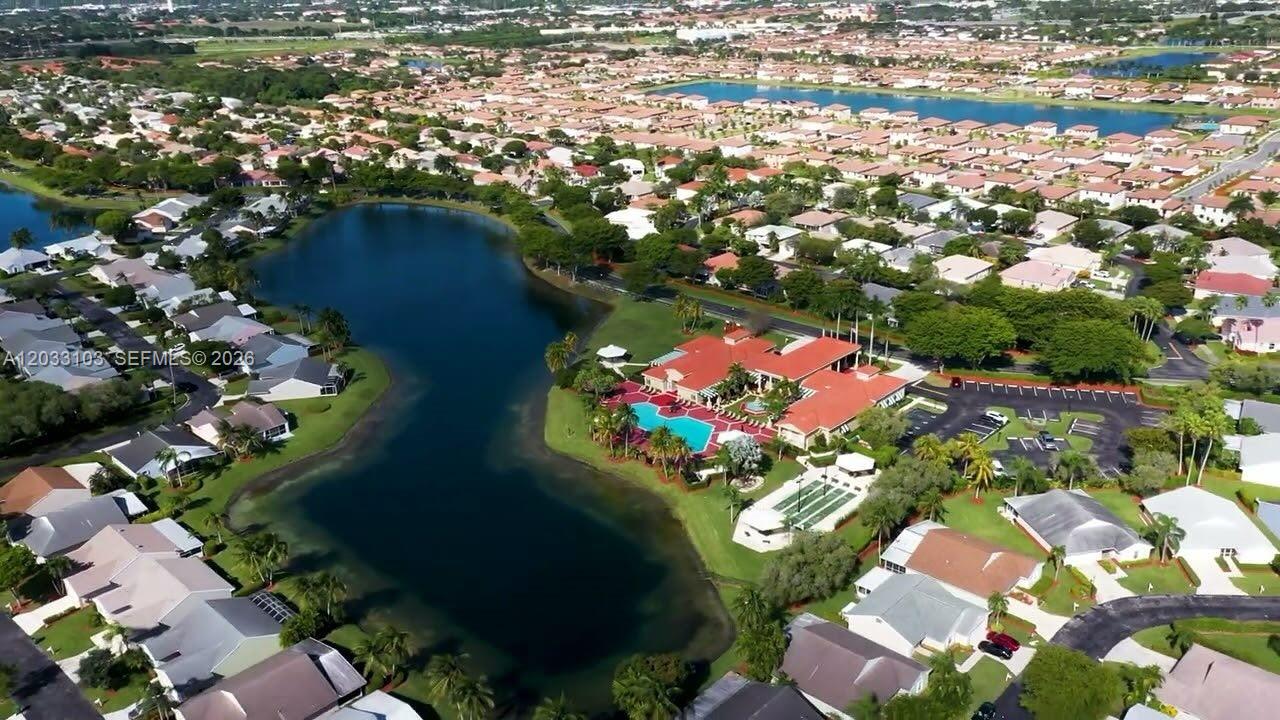 KEYS GATE CONDO NO SIX - Residential