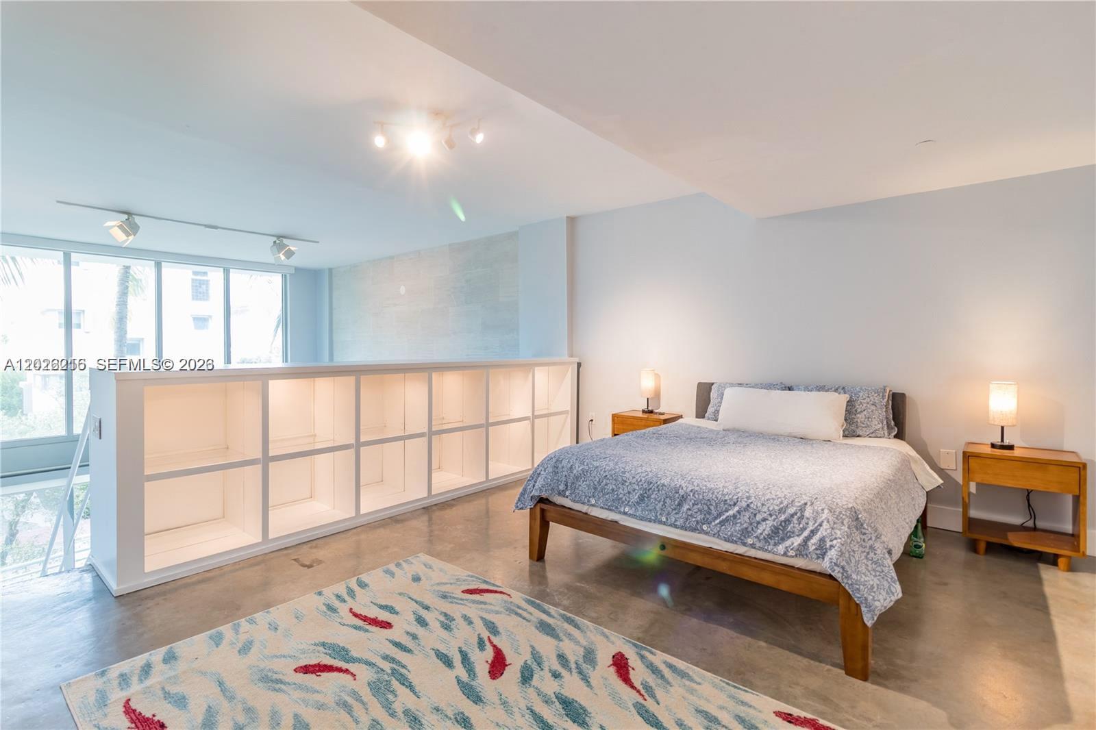ABSOLUT CONDO - Residential Lease