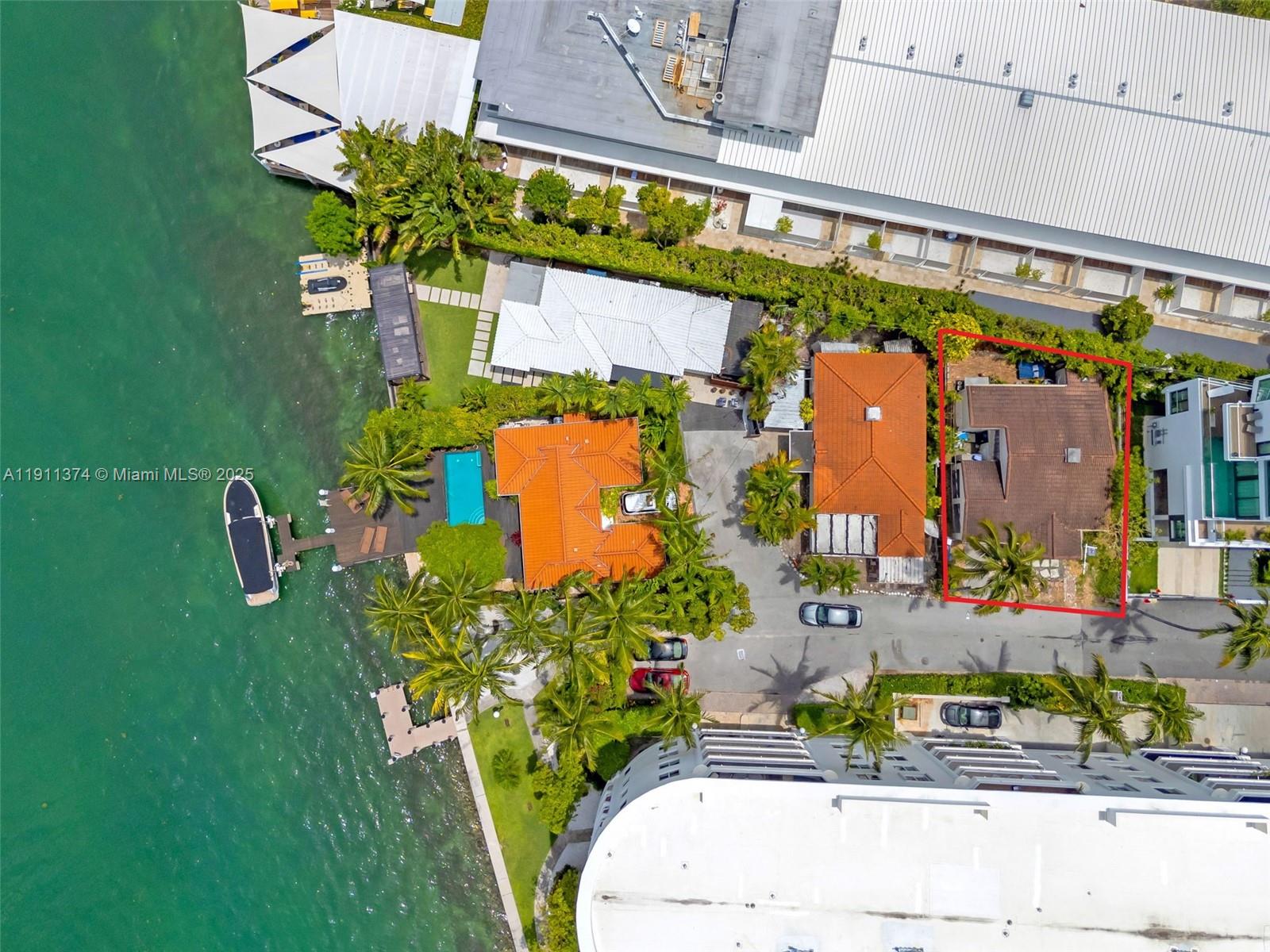 BELLE ISLE VILLAS - Residential