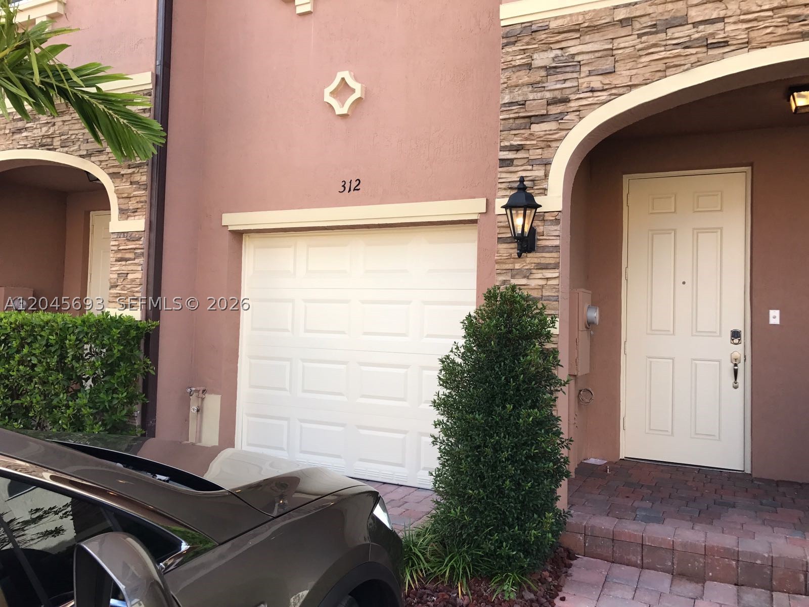 Recently remodeled townhouse, new laminate on second floor, fresh paint, 4 bedrooms, 2.5 bathrooms. One car garage and driveway. Stainless steel appliances. Great club house, community pool, exercise room, child play area !!! A must see !!!