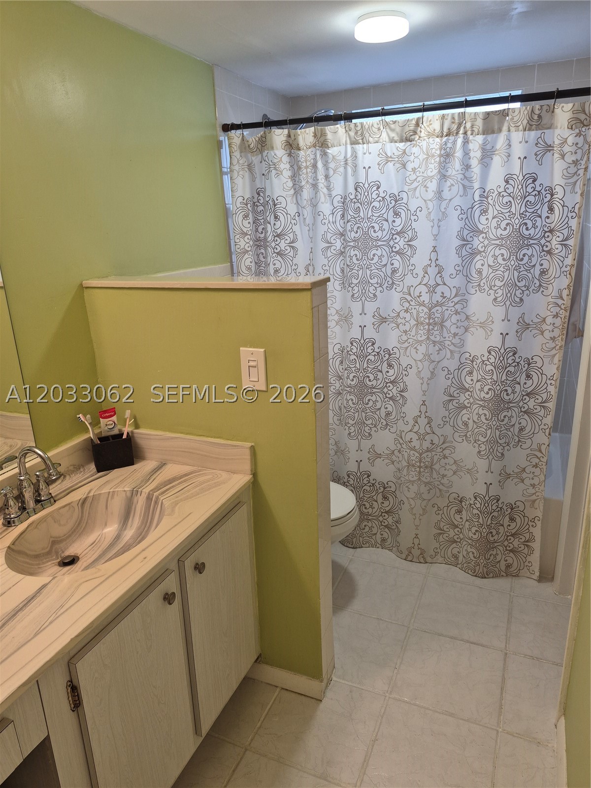 ORIOLE GOLF & TENNIS CLUB - Residential