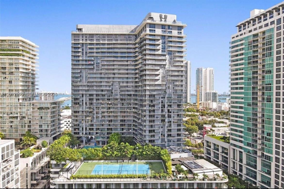 3401 MIDTOWN CONDO - Residential