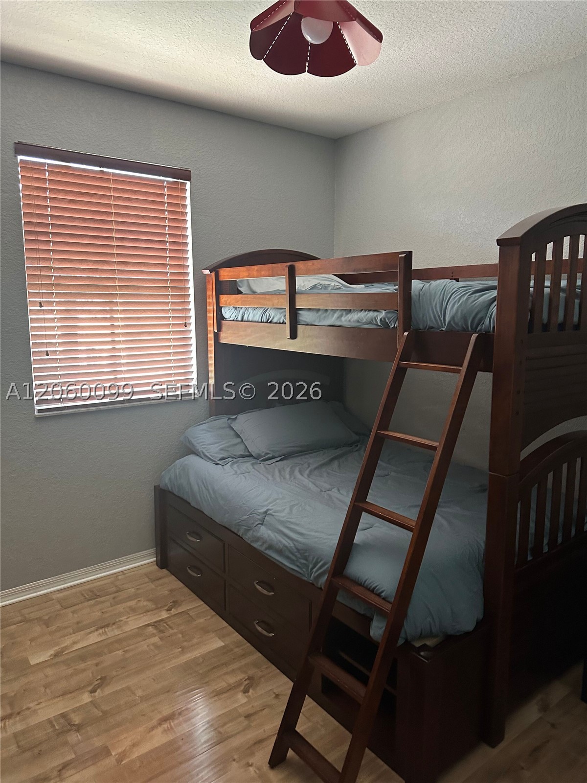 CENTURY BREEZE - Residential