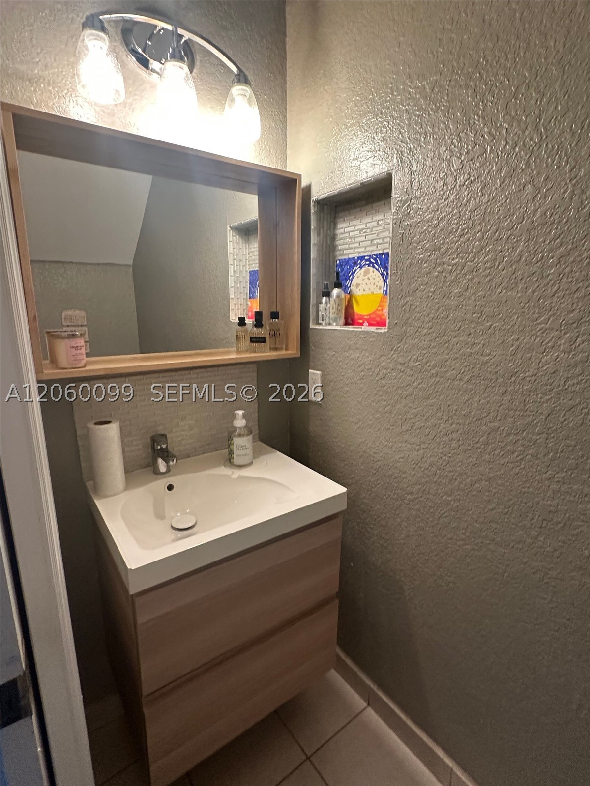 CENTURY BREEZE - Residential