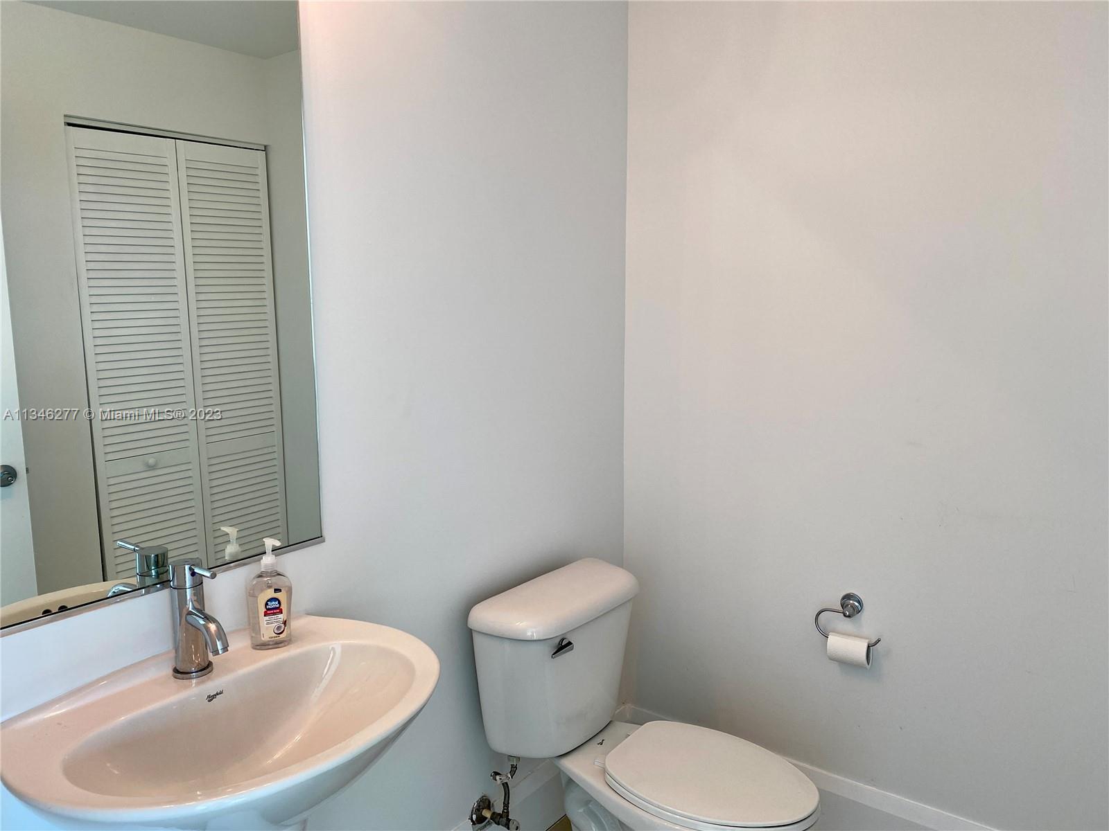 MARINABLUE CONDO - Residential Lease