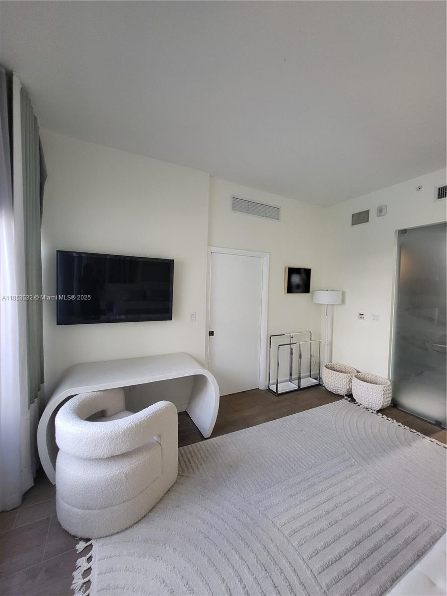 ARTEPARK SOUTH CONDO - Residential Lease