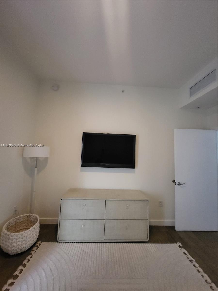 ARTEPARK SOUTH CONDO - Residential Lease