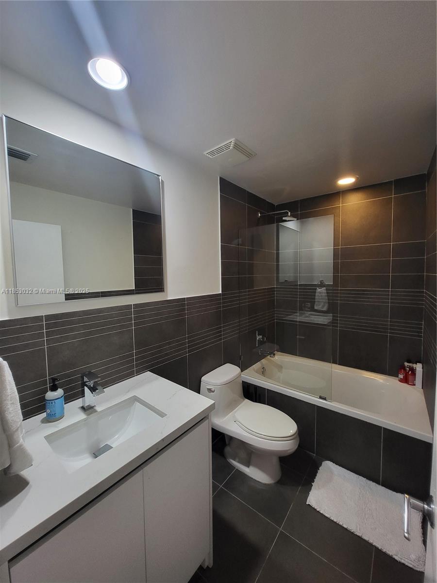 ARTEPARK SOUTH CONDO - Residential Lease