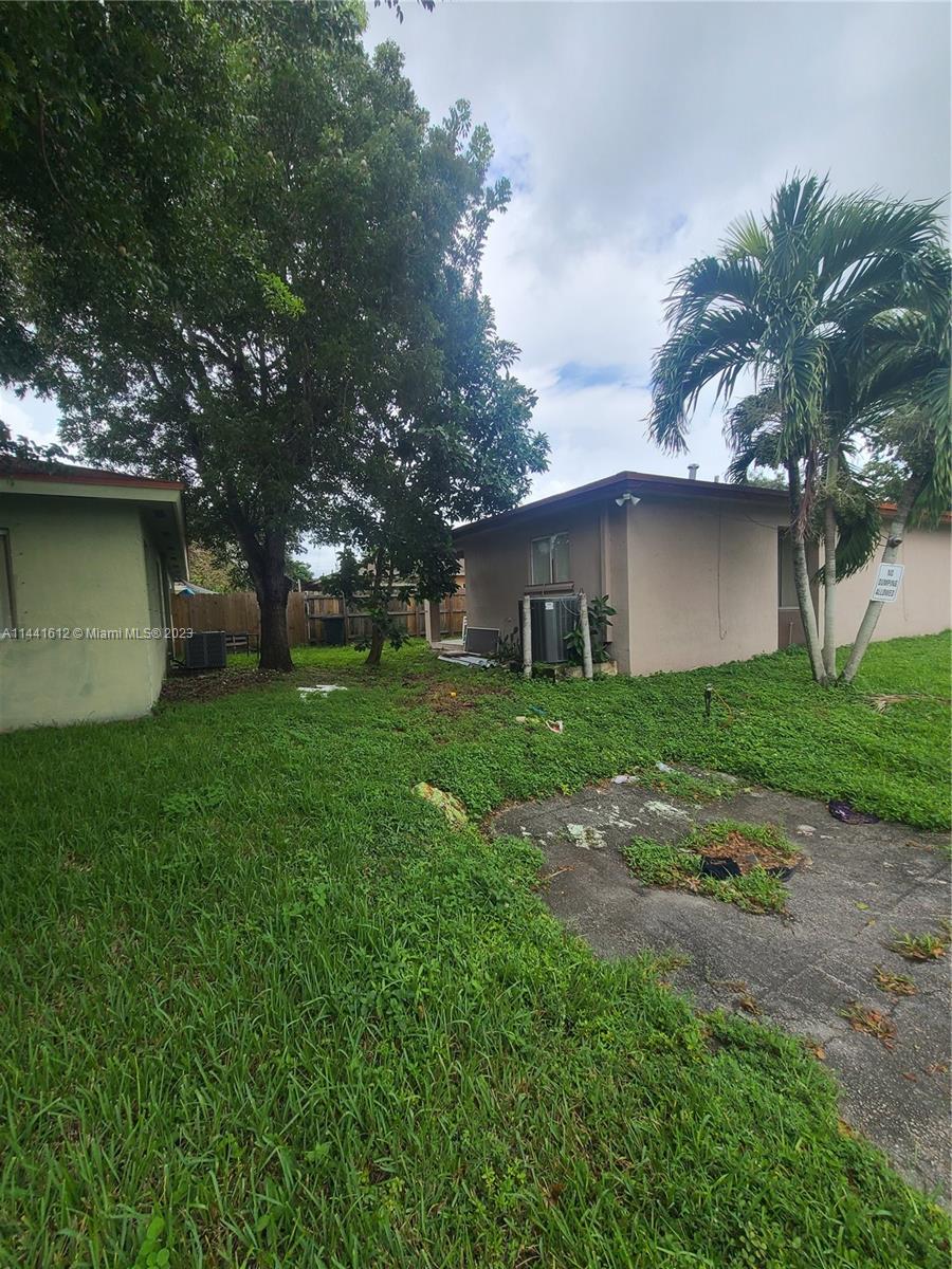 VILLAS OF PALM BAY - Residential