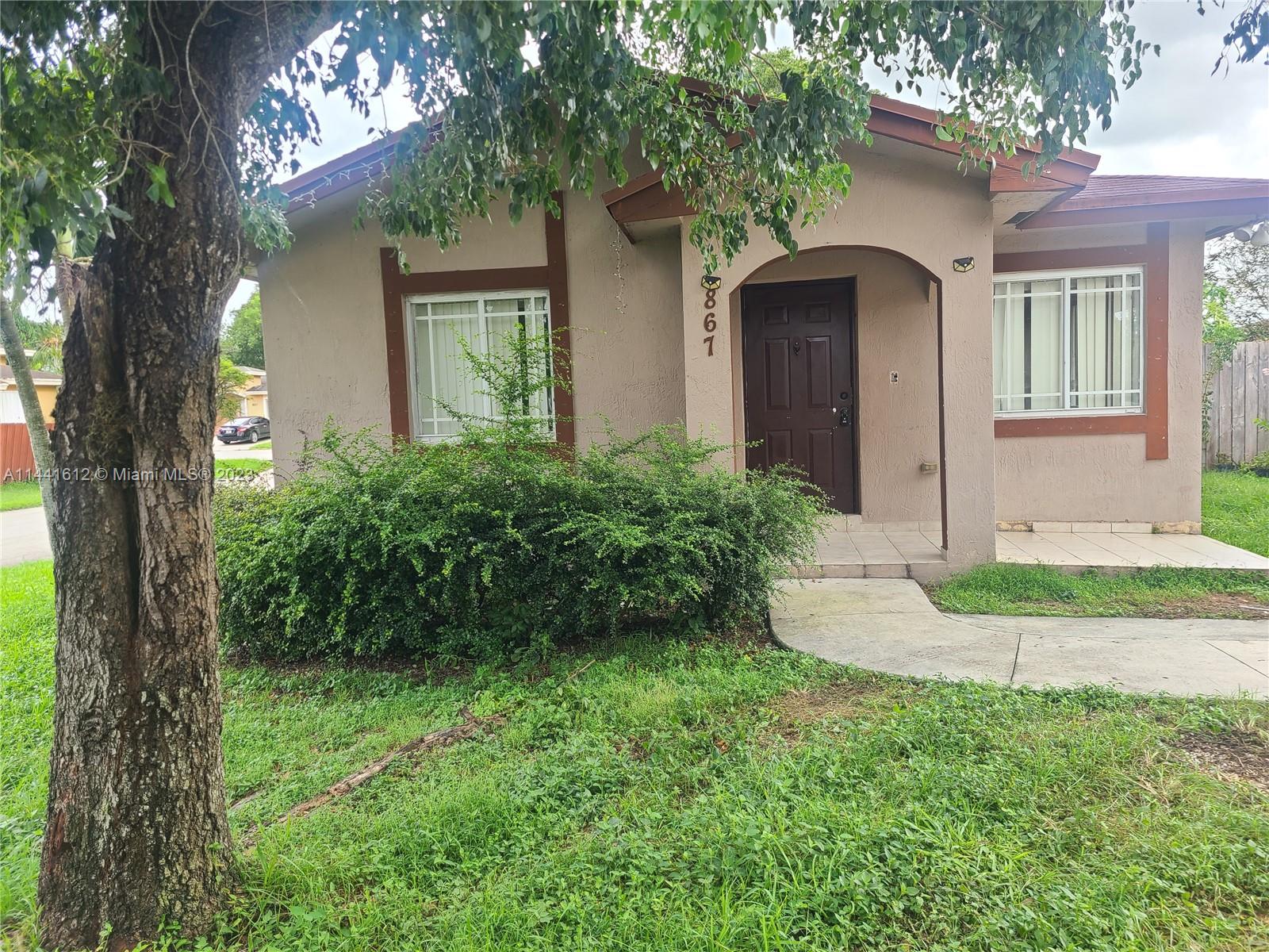 VILLAS OF PALM BAY - Residential