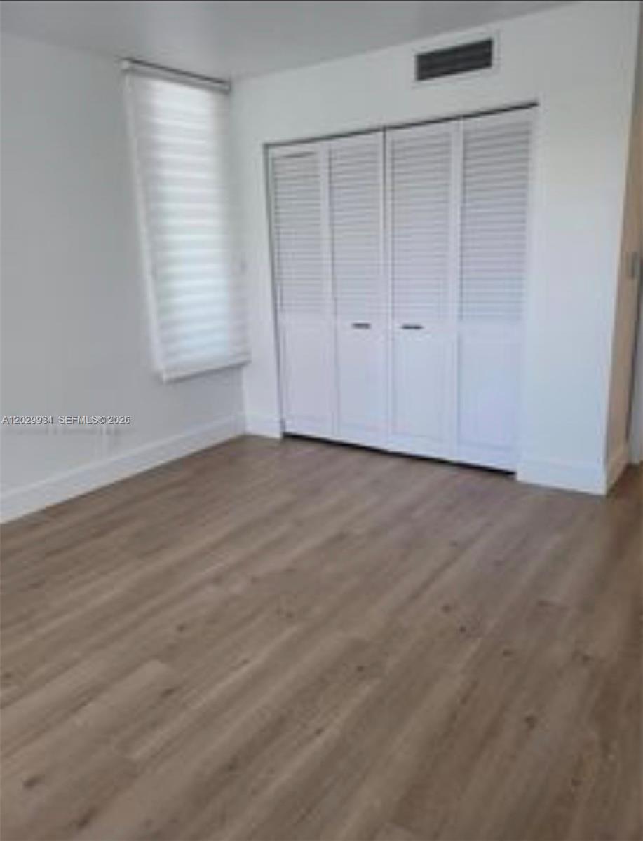 VISTA GARDENS I CONDO - Residential Lease