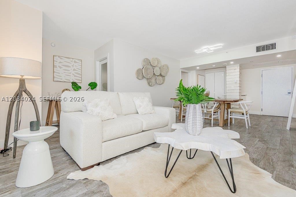 RONEY PALACE CONDO - Residential Lease