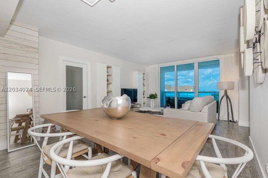 RONEY PALACE CONDO - Residential Lease