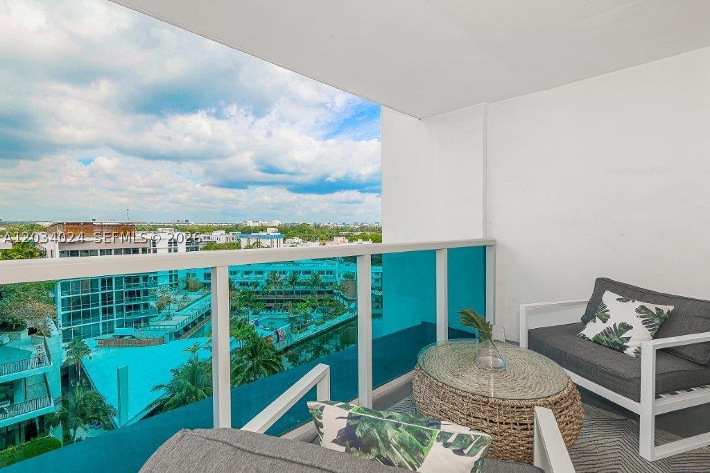 RONEY PALACE CONDO - Residential Lease