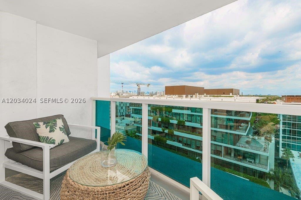 RONEY PALACE CONDO - Residential Lease