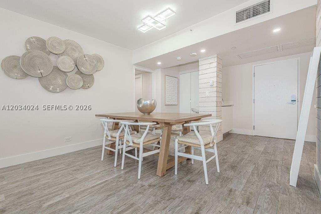 RONEY PALACE CONDO - Residential Lease