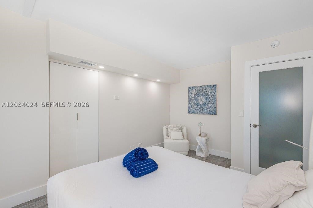 RONEY PALACE CONDO - Residential Lease