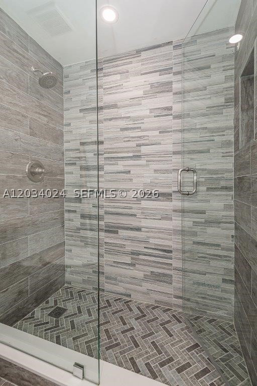 RONEY PALACE CONDO - Residential Lease