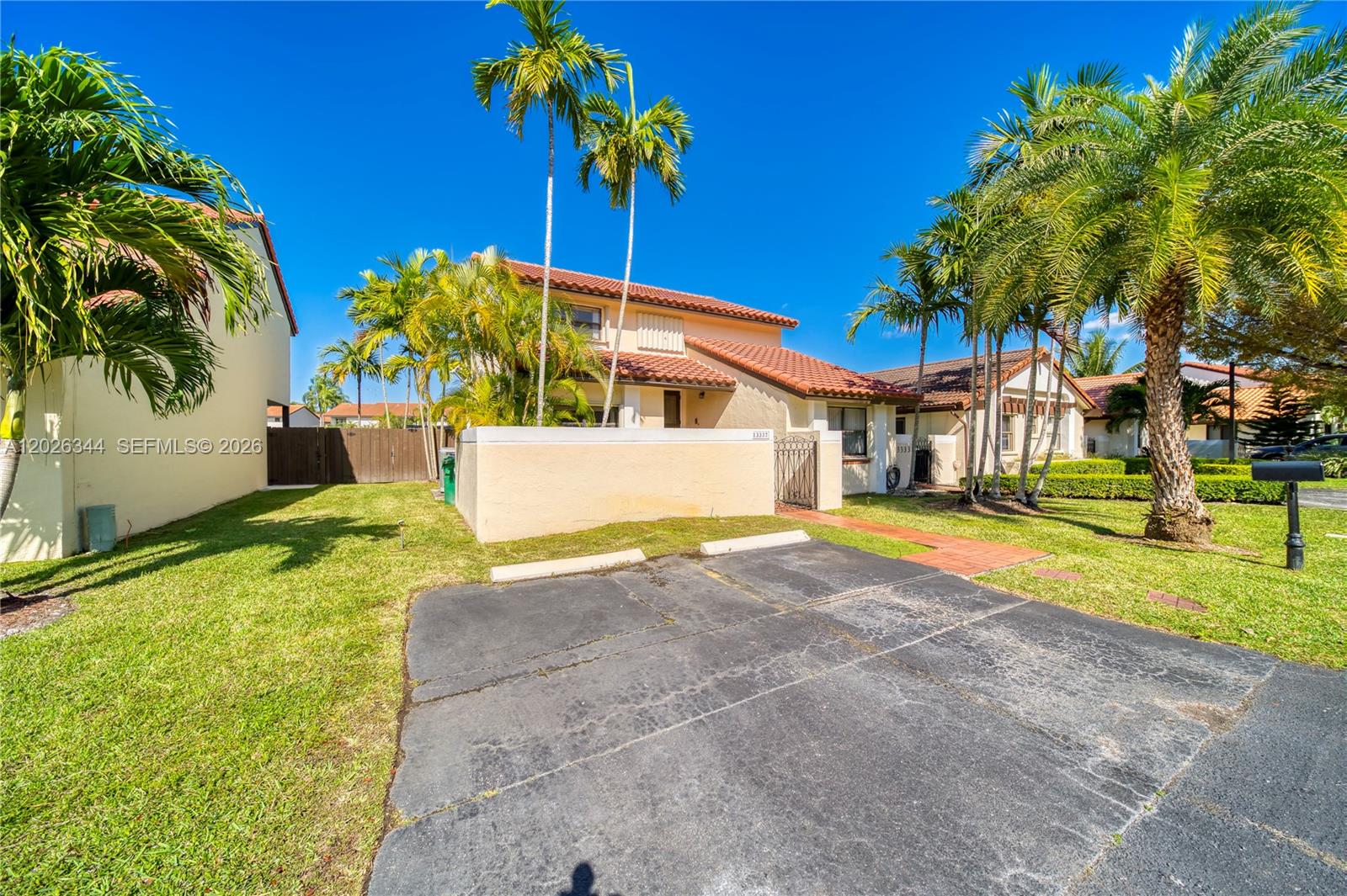 Nicely maintained 2-story single family home for rent in the highly desirable Miami 33183 area! This spacious residence offers 4 bedrooms, 3 full bathrooms, and over 2,000 sq ft of comfortable interior living space. Featuring a beautifully updated kitchen with newer appliances, newer roof, upgraded AC system, and more — this home combines style, comfort, and peace of mind. Enjoy serene lake views from multiple areas throughout the home along with a screened and private outdoor setting perfect for relaxing or entertaining. Located inside a gated community with access to a community pool, this property is also situated in a walkable neighborhood near schools, parks, lakes, and everyday conveniences. Plus, enjoy your very own lovely avocado tree right at home!
