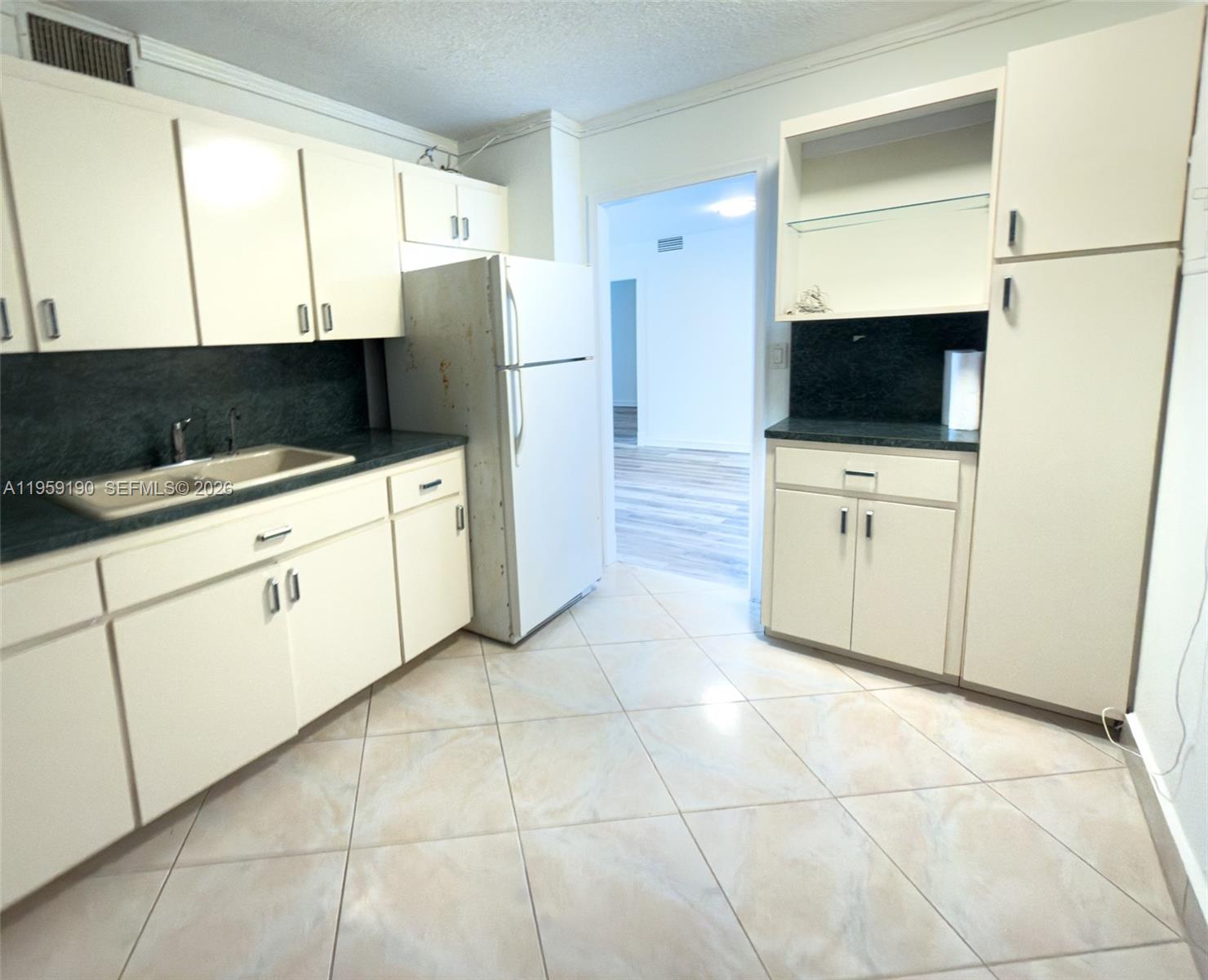ROYAL EMBASSY CONDO - Residential