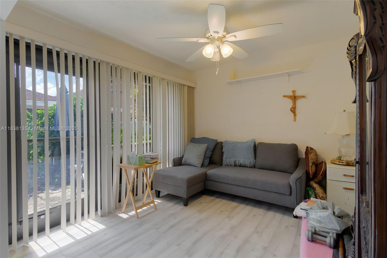 WHISPER WALK SEC C CONDO - Residential