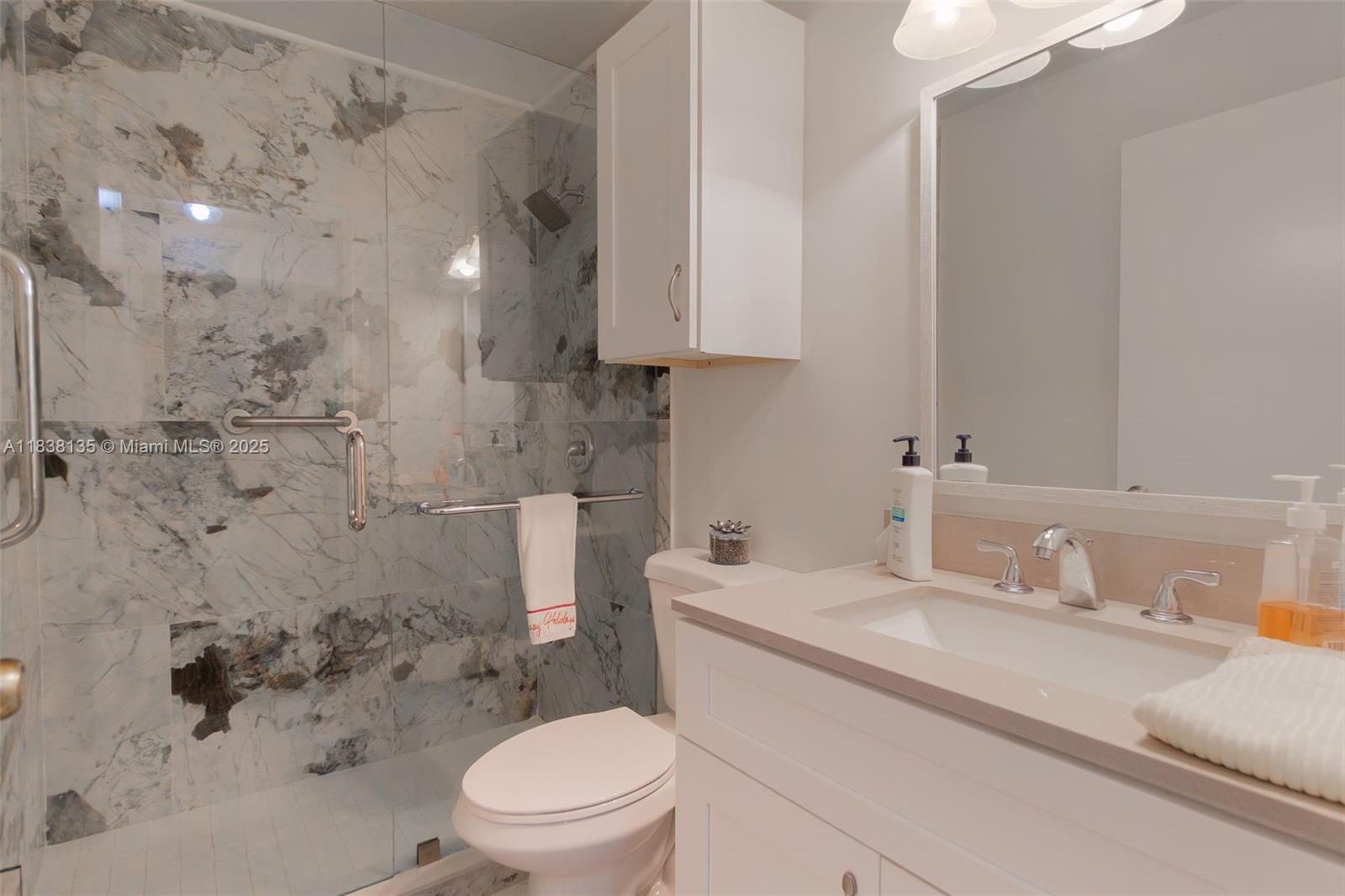 WHISPER WALK SEC C CONDO - Residential