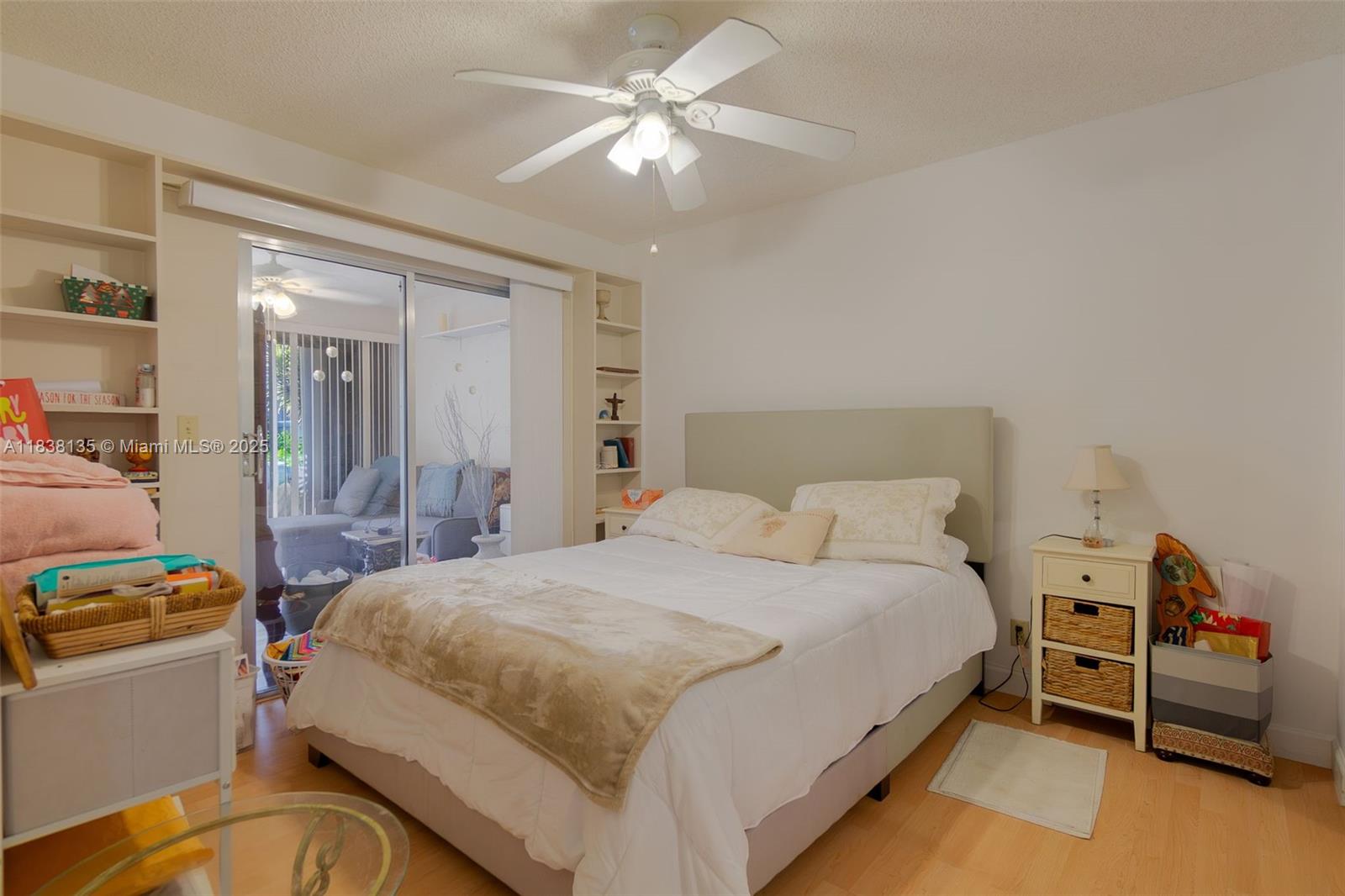 WHISPER WALK SEC C CONDO - Residential