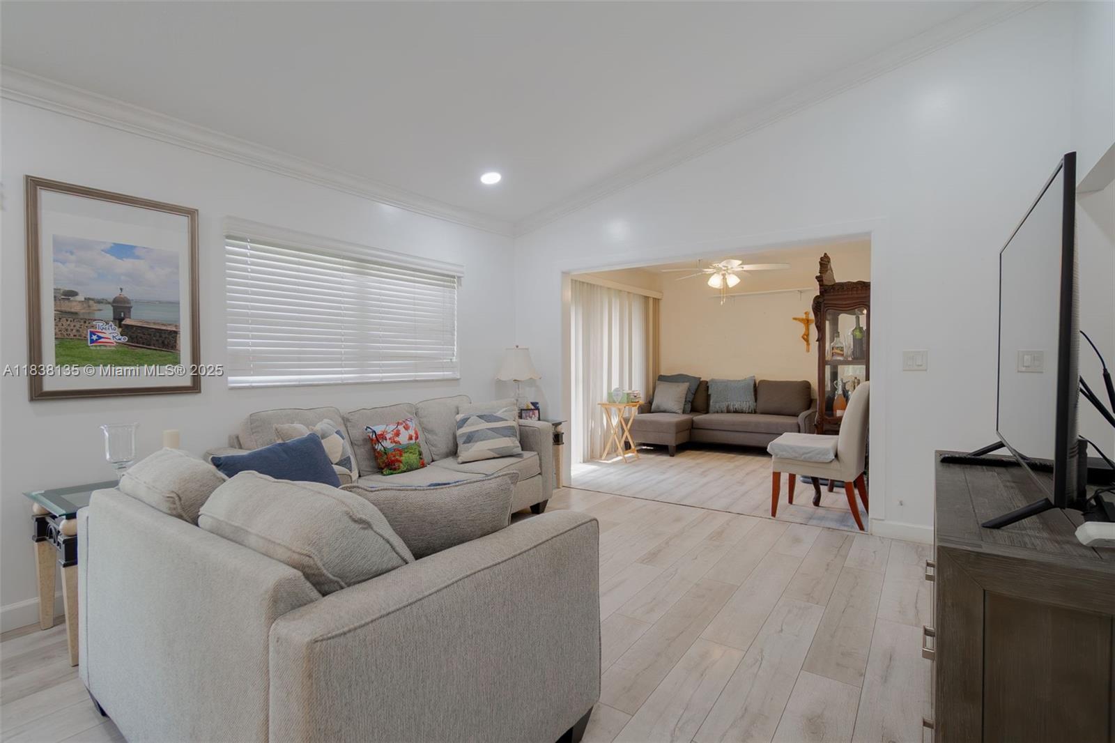 WHISPER WALK SEC C CONDO - Residential