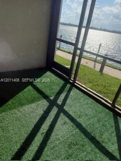 LAKE EMERALD CONDOMINIUM - Residential