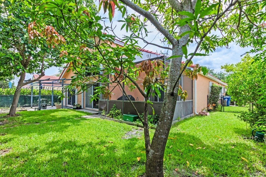 WEST GLEN VILLAGE - Residential