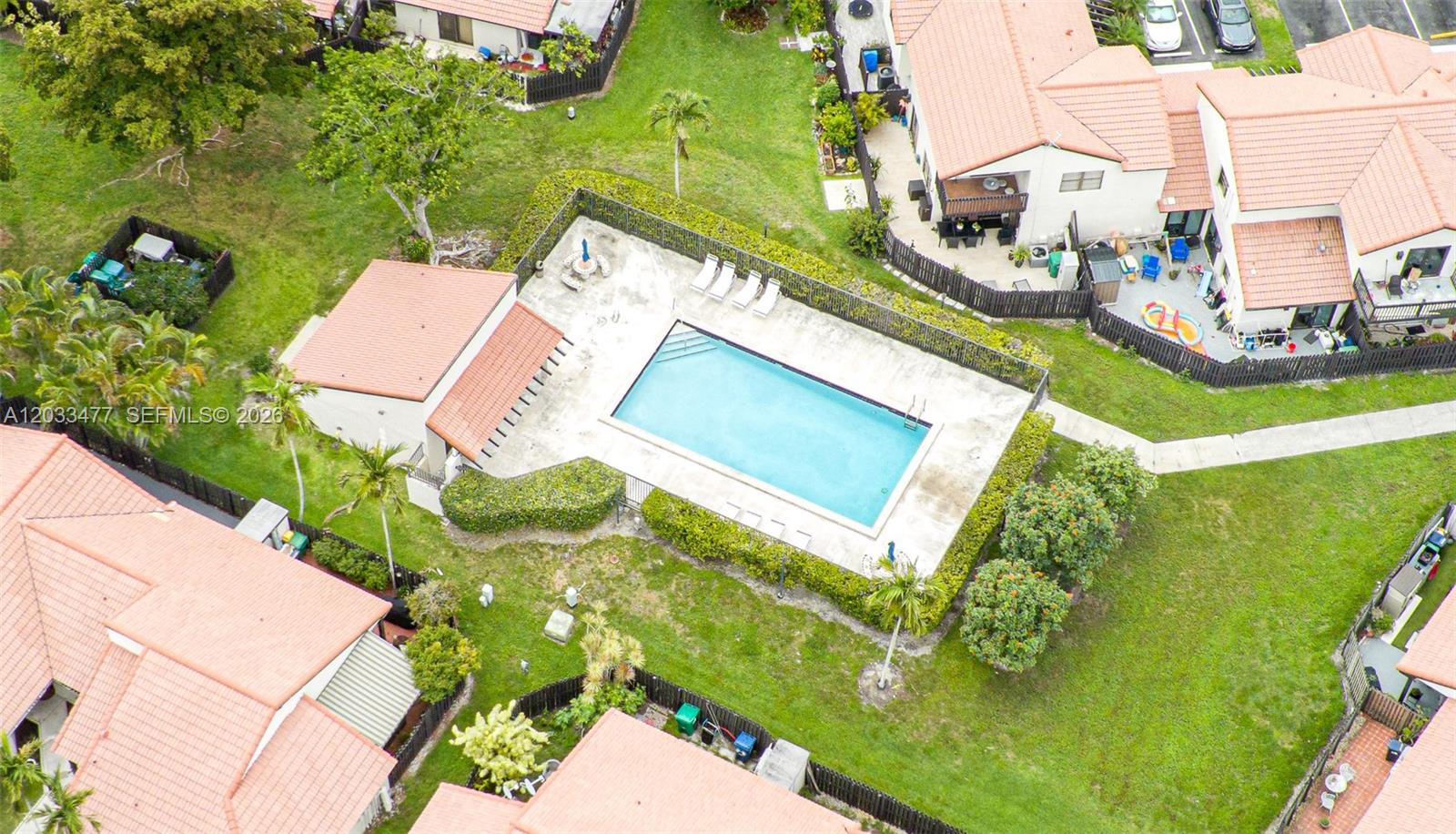 LAKES OF MEADOW VILG HOMES - Residential