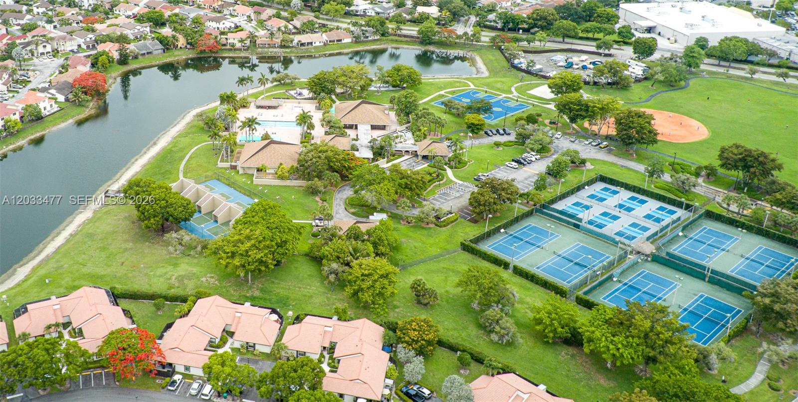 LAKES OF MEADOW VILG HOMES - Residential