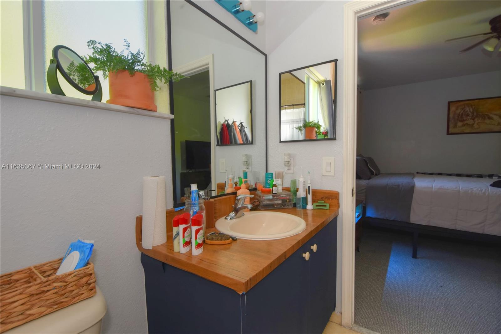 SANTA BARBARA 1ST ADDN - Residential