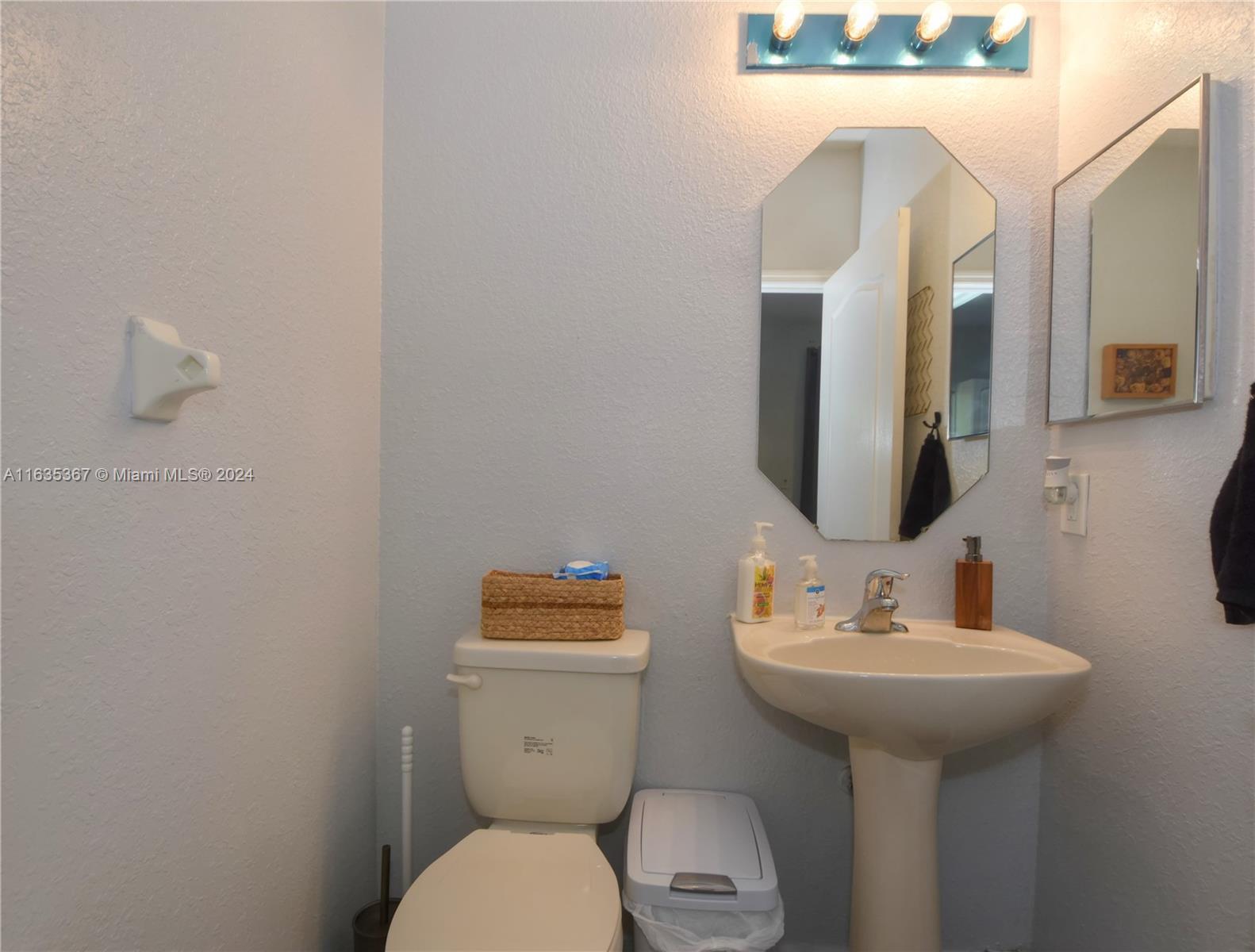 SANTA BARBARA 1ST ADDN - Residential