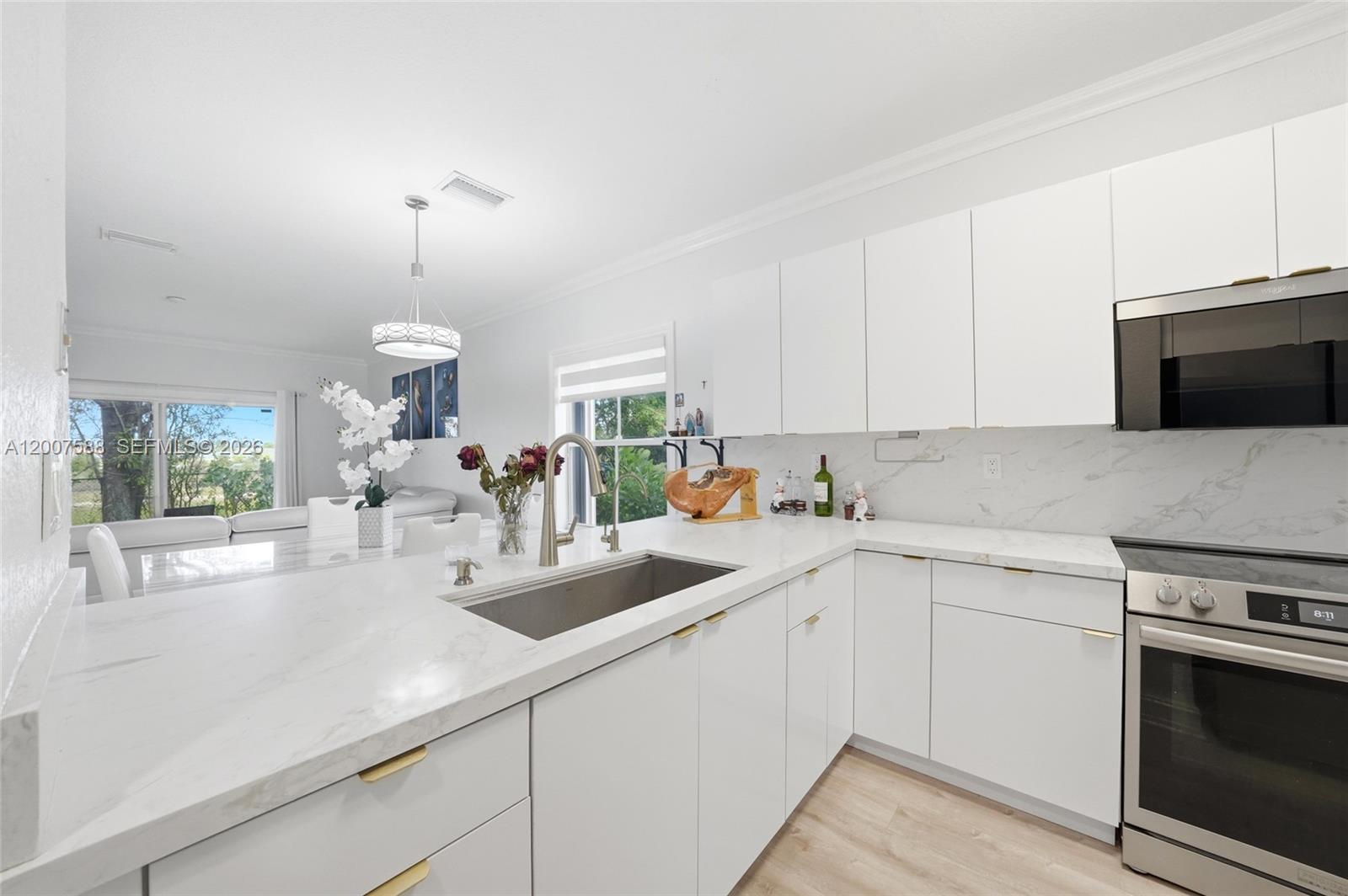 LAS TERRAZAS AT VIZCAYA C - Residential