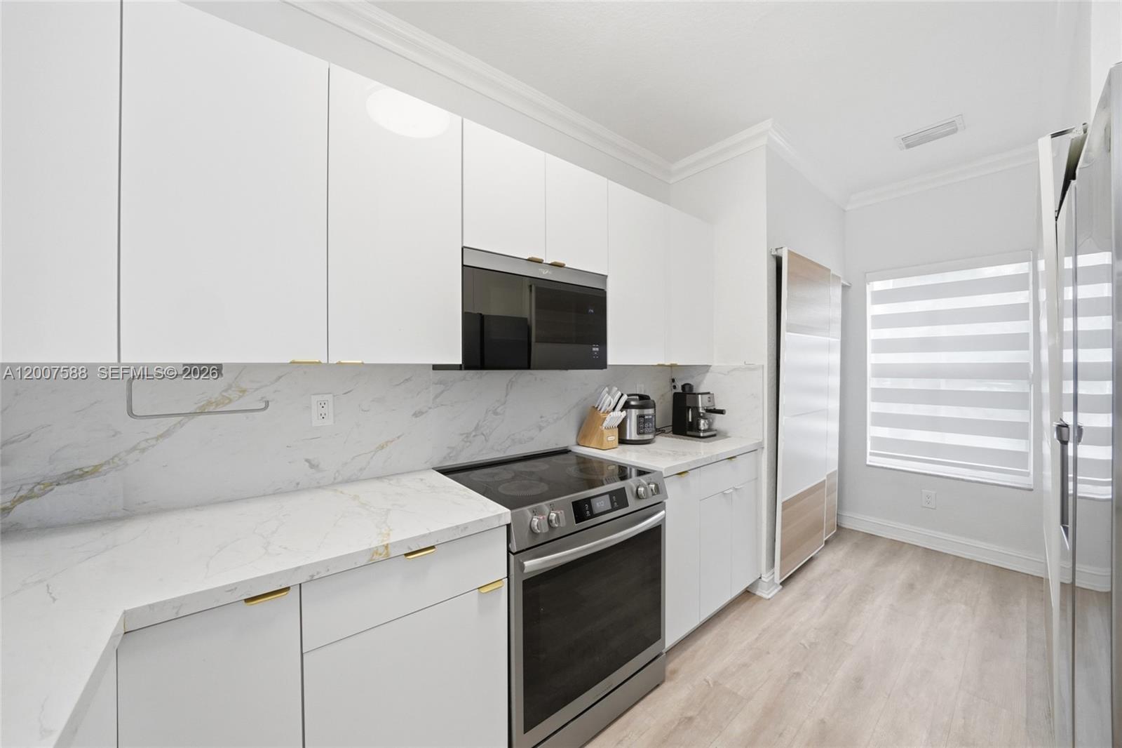 LAS TERRAZAS AT VIZCAYA C - Residential